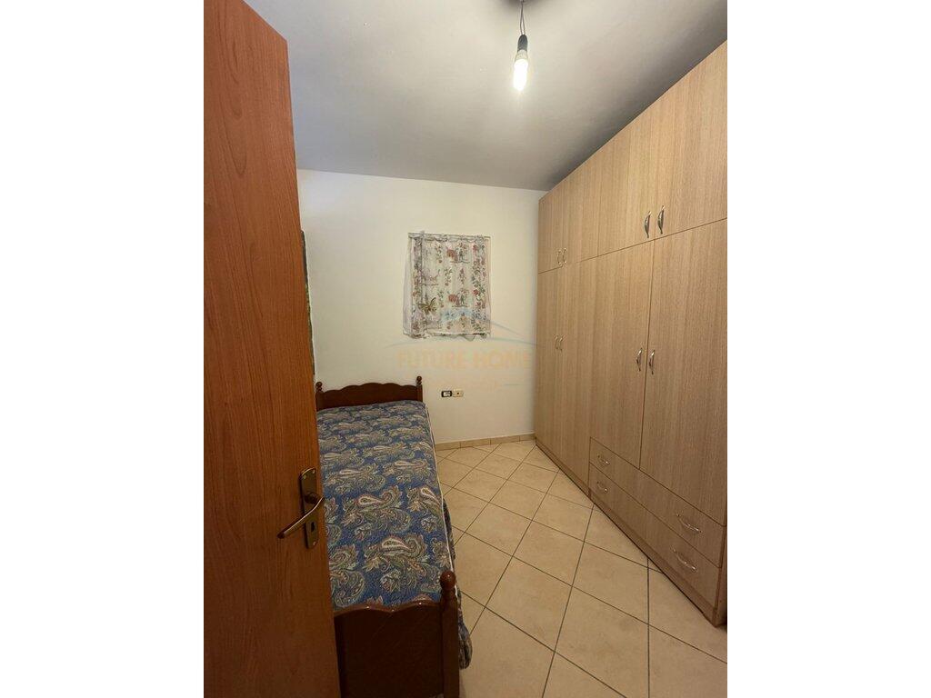 Qera, Apartament 2+1, Fresk