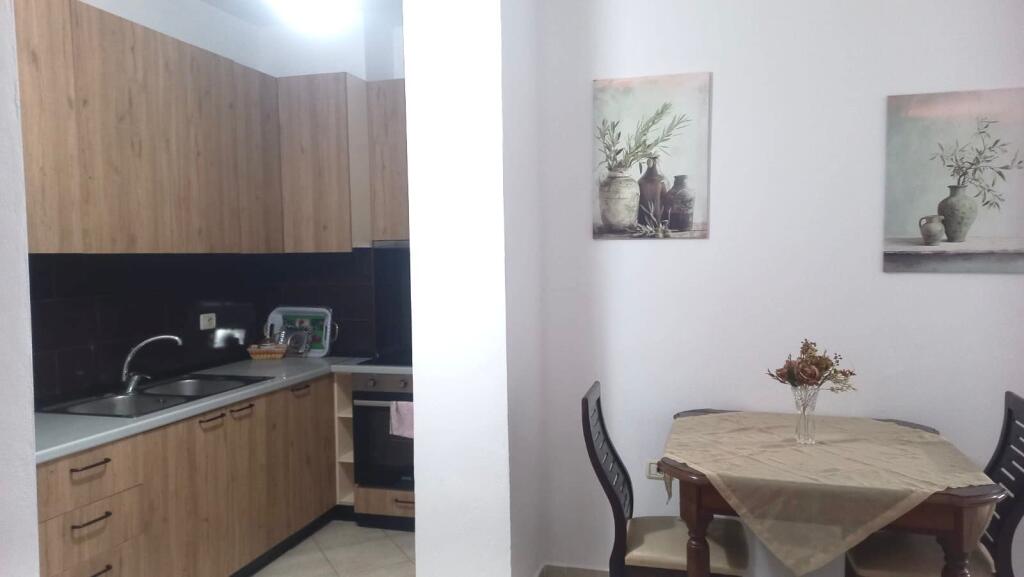 Affittasi 1+1 KODRA E DIELLIT 500 mila lek