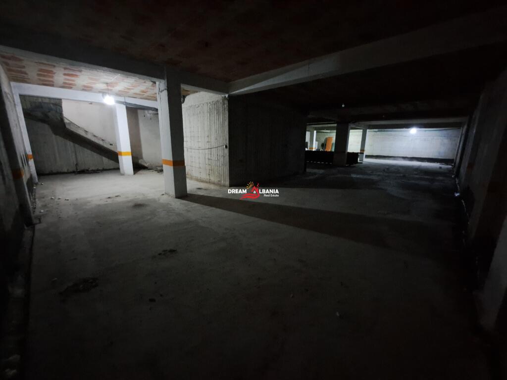 Warehouse for rent on Don Bosko street near Vizion Plus in Tirana (ID 4281152)