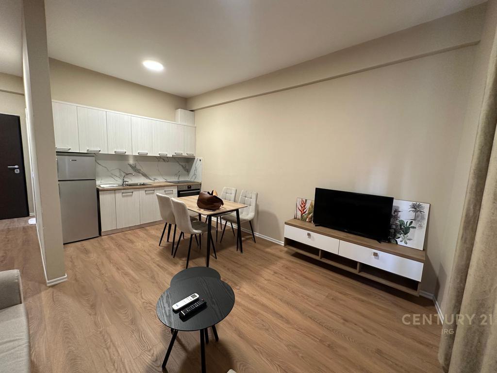 APARTAMENT 1+1 PER QIRA TEK KOMPLEKSI KONTAKT! 600 € /Muaj