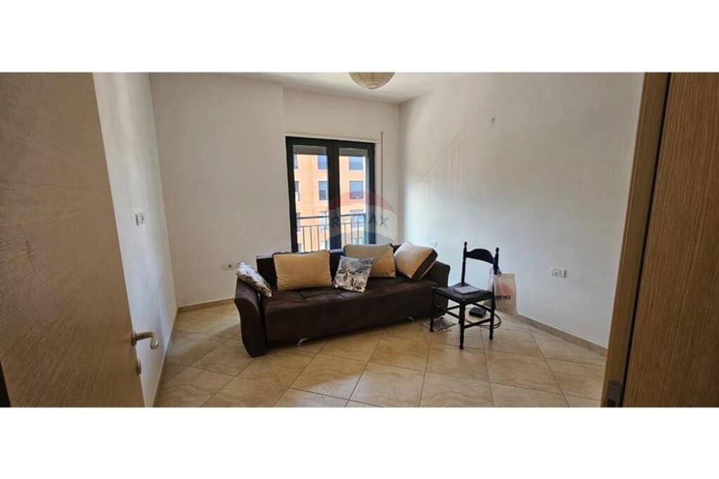 Apartment/office 3+1 for rent at Green City