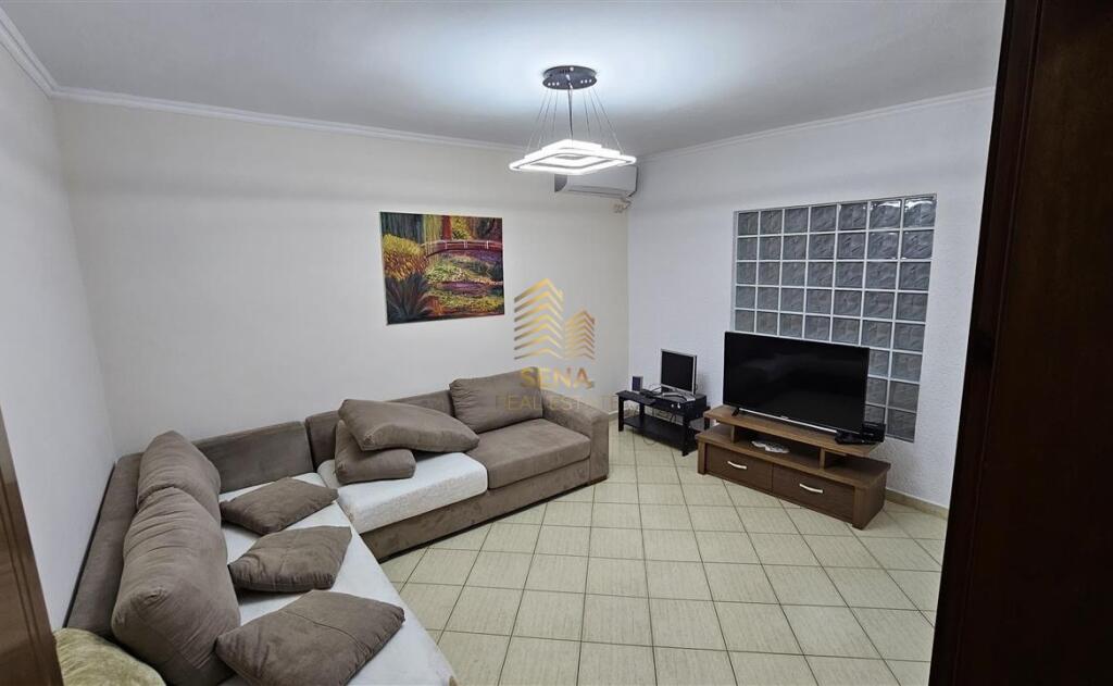 Affitto, Appartamento 2+1, Siri Kodra, 550 Euro/mese