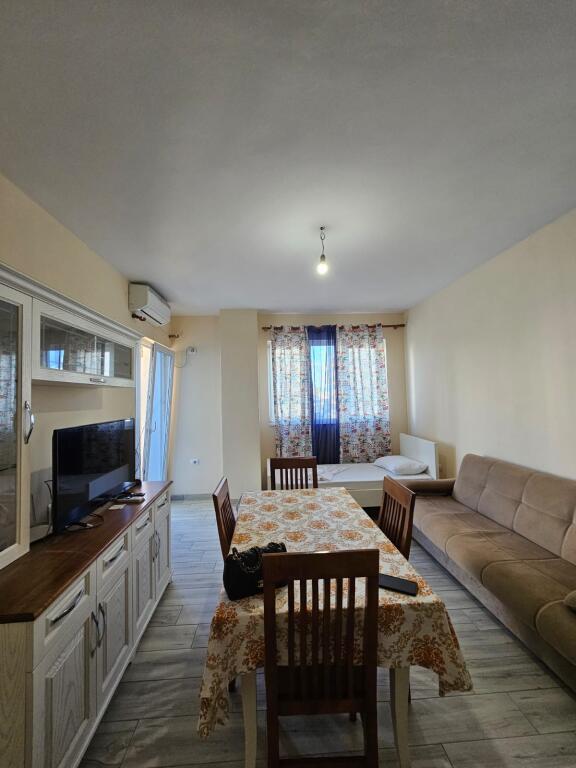 🏡 Apartment 1+1 in the first line, with street view, very well furnished!