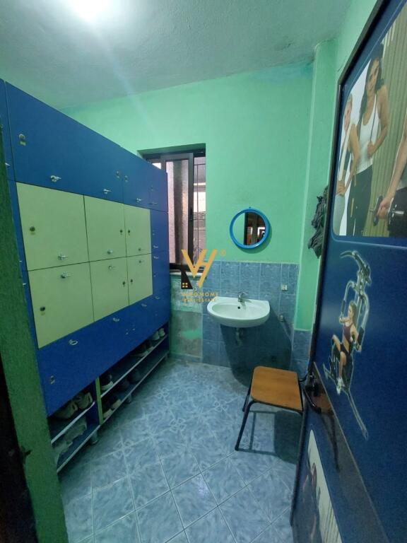 BUSINESS PREMISES 205 M2 FOR RENT IN ALI DEM 80,000 LEKE