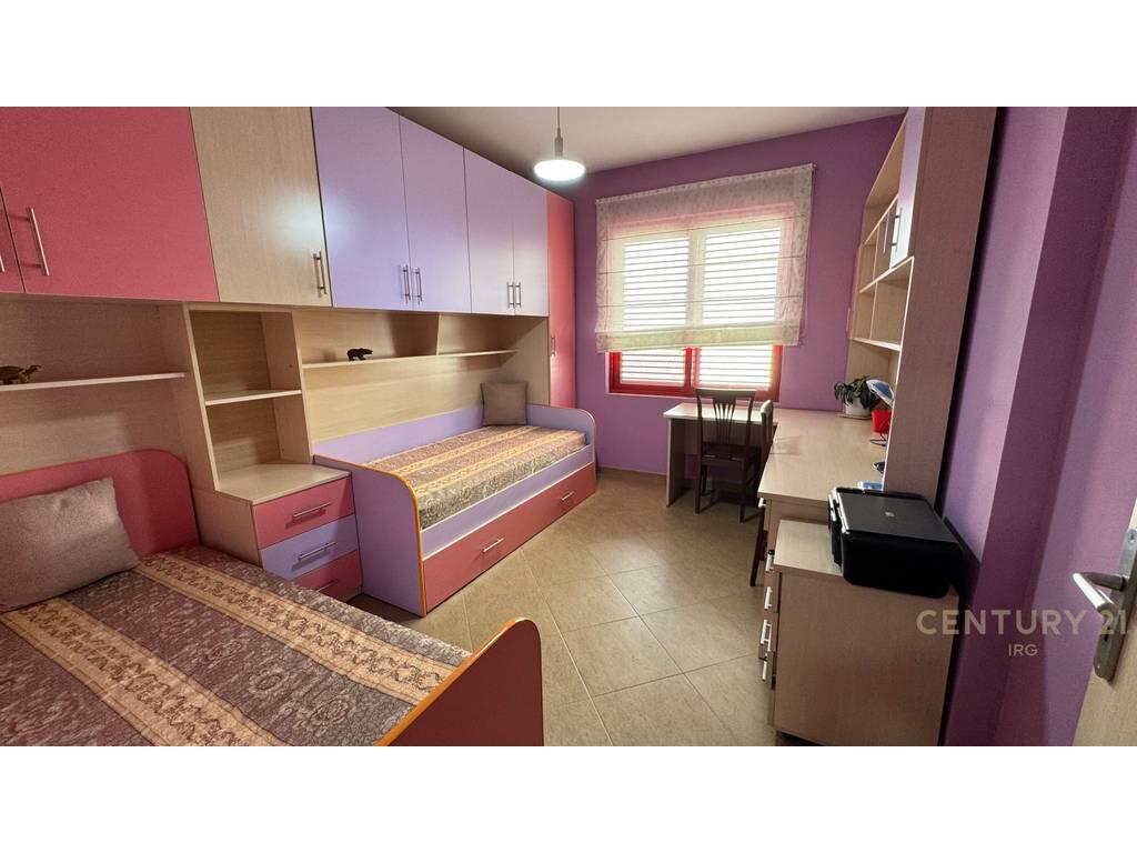 Jepet me Qira Apartament 3+1+2 ne Don Bosko !