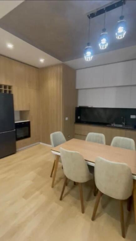 🏡 IN AFFITTO – APPARTAMENTO 2+1+2 – Kinostudio