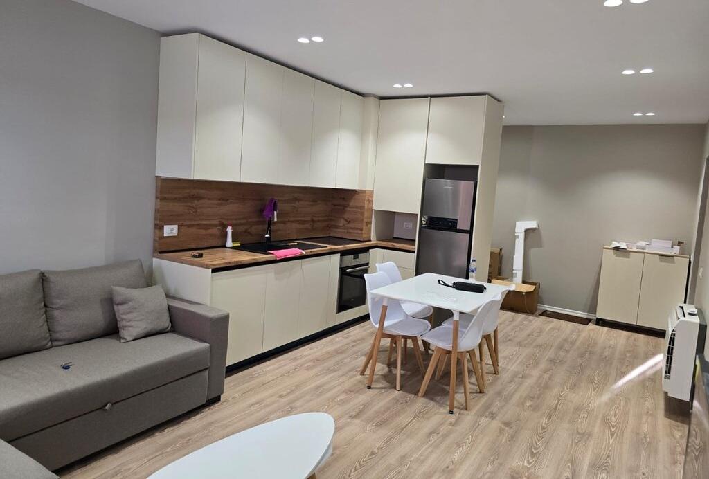 Apartament 2+1 me qira – Rezidenca Univers City, pranë QTU 500 € /Muaj