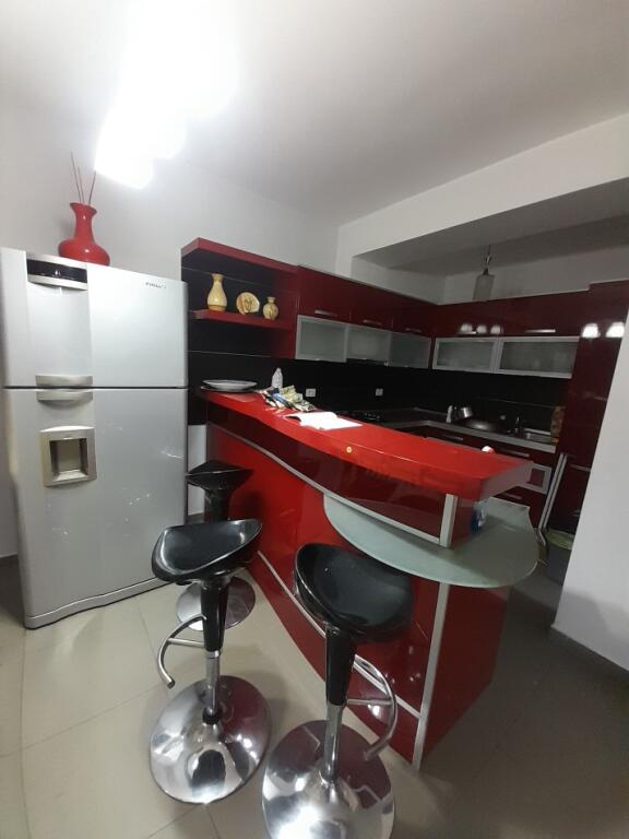 🏢Via Dibra, Complesso Halili, appartamento 3+1+2 in affitto, arredato: 800 €