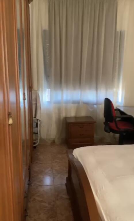 Apartament me qera 2+1