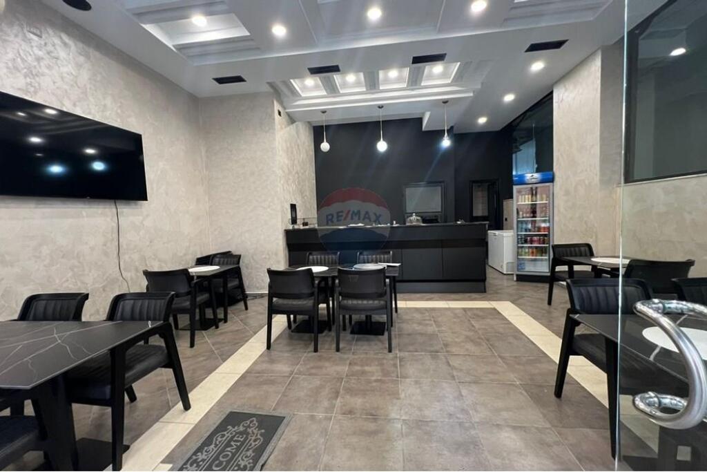 Locale in affitto in Via delle Barricate