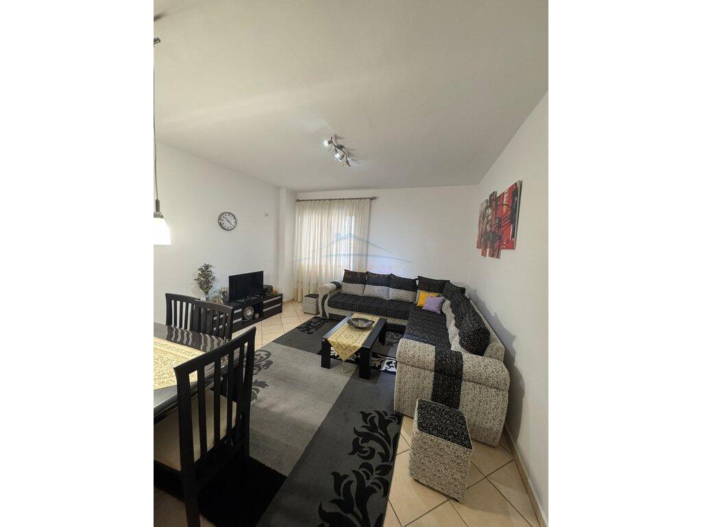 Qera, Apartament 2+1, Fresk