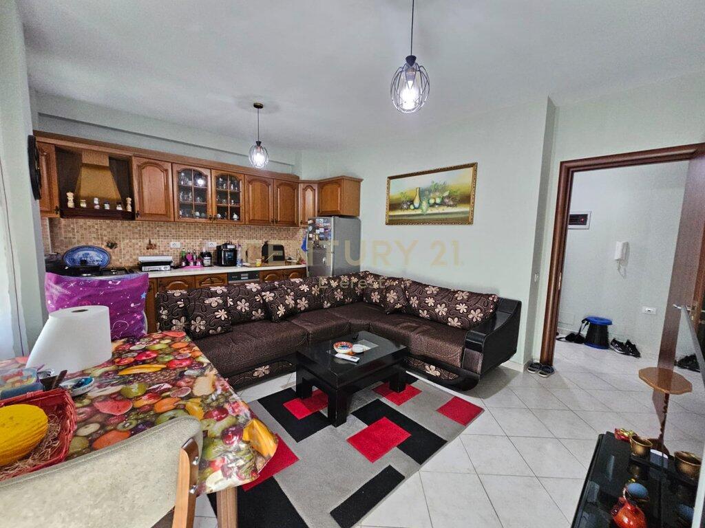5 MAGGIO, Centro Emerald VENDITA APPARTAMENTO 2+1+2 93m2 160000€
