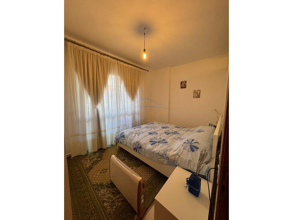 Qera, Apartament 2+1, Fresk