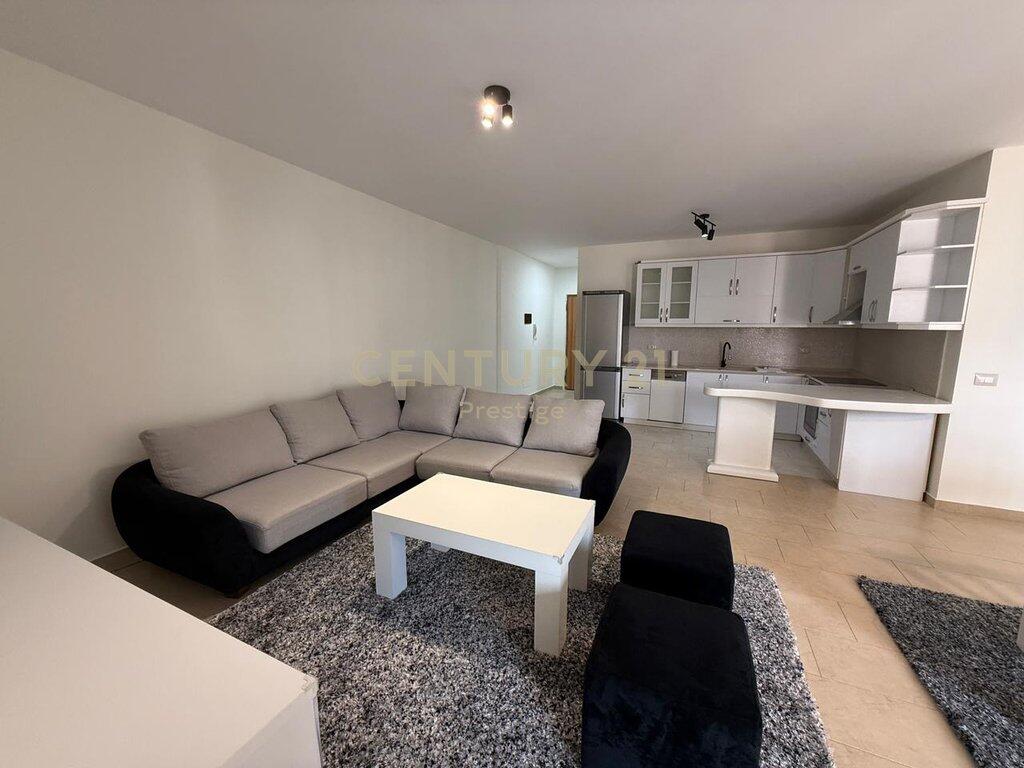 APARTAMENT 2+1 ME QIRA PRANE LION PARK, TIRANE! 800 € /Muaj