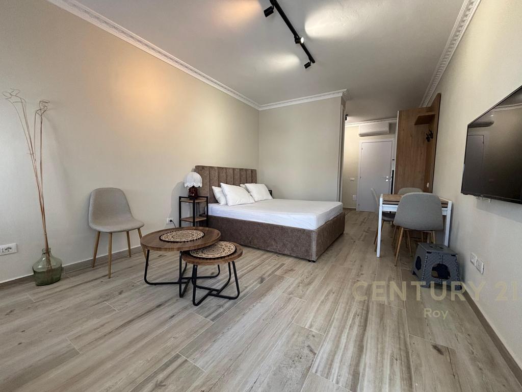 WE RENT A STUDIO AT THE FIRST STATION, BEACH!