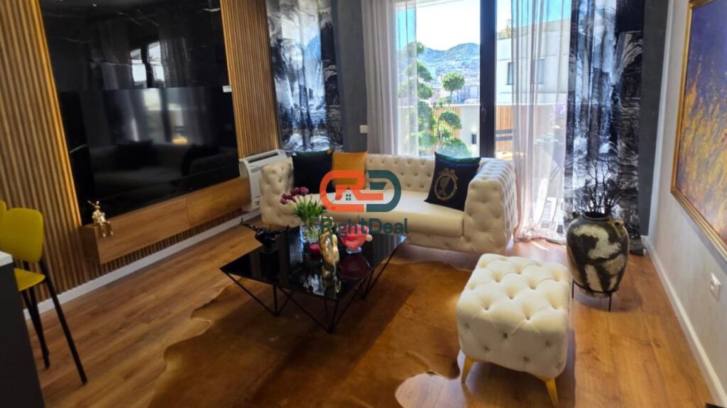 Ne Vasil Shanto ,Shitet Super Apartament 1+1 Me Super Planimetri Dhe Totalisht I Investuar!