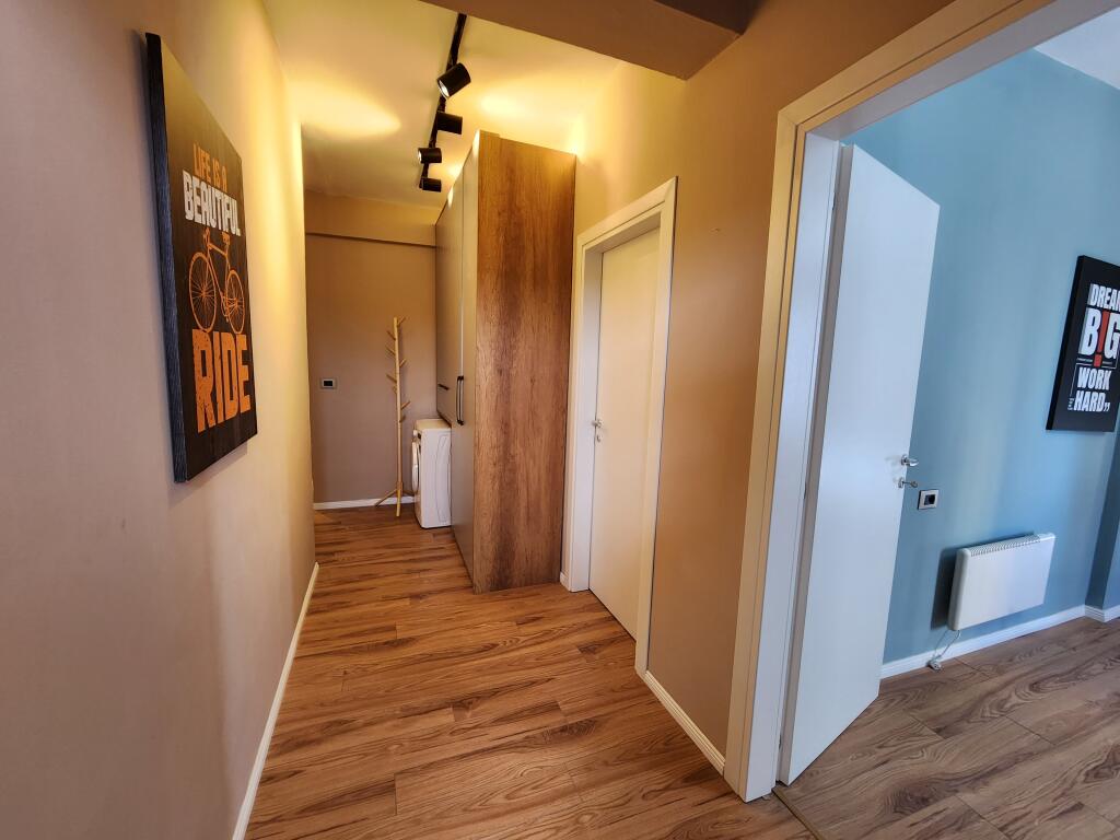 I am selling the apartment near the police in Durres