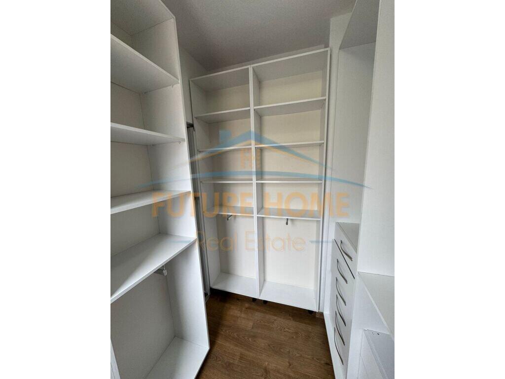 Shitet , Apartament 2+1, Unaza e Re , Astir