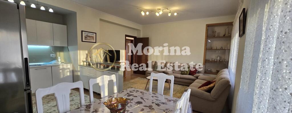 Affitto, Appartamento 2+1, a Pazari i Ri, 750 Euro/Mese