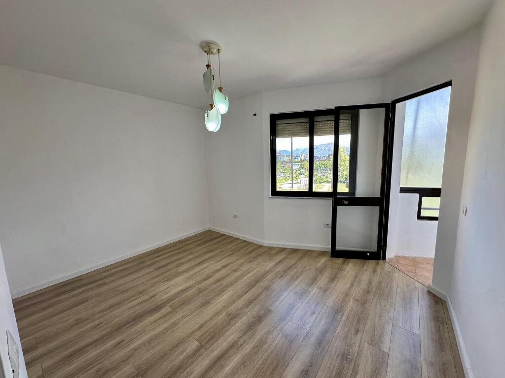📣 VENDESI Appartamento 2+1 📍 Fusha e Aviacionit ✨  