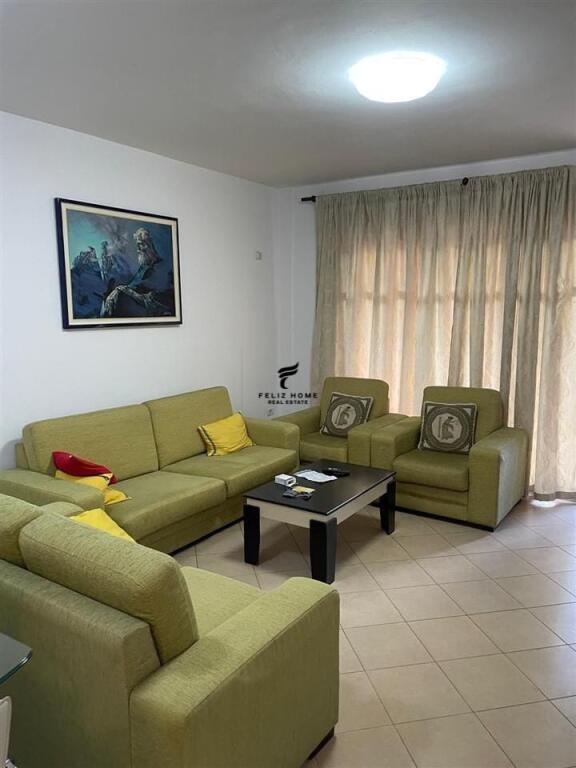 APARTAMENT ME QERA 2+1 PAZARI I RI 60.000 LEKE