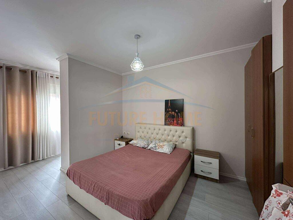 Jepet apartament me qera 2+1 ne Yzberisht