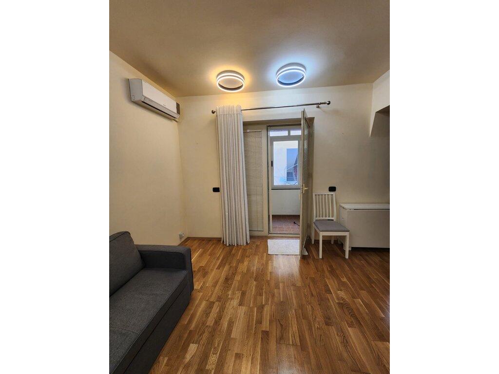 Qera, Apartament 1+1, Mine Peza