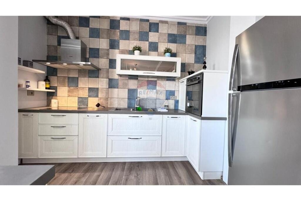 Apartament - Për Shitje - Rruga Sotir Caci, Tiranë