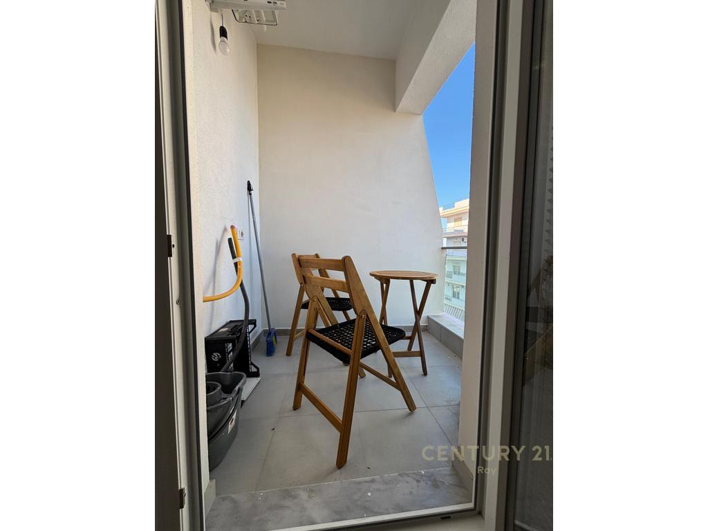 WE RENT A STUDIO AT THE FIRST STATION, BEACH!