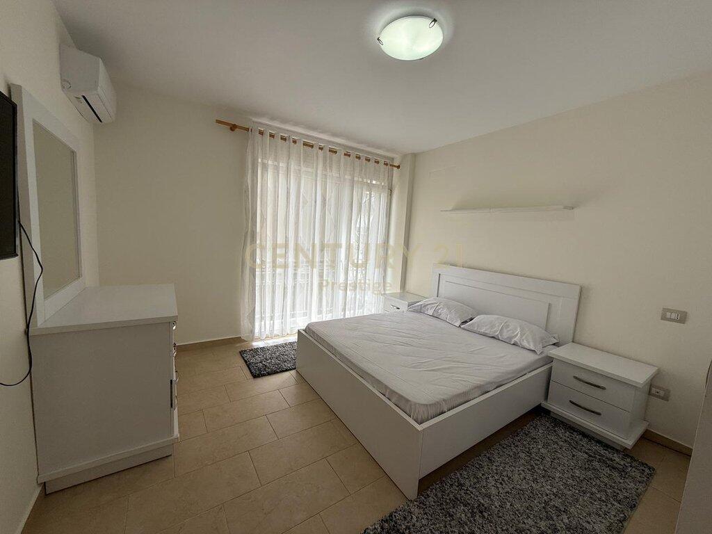 APARTAMENT 2+1 ME QIRA PRANE LION PARK, TIRANE! 800 € /Muaj