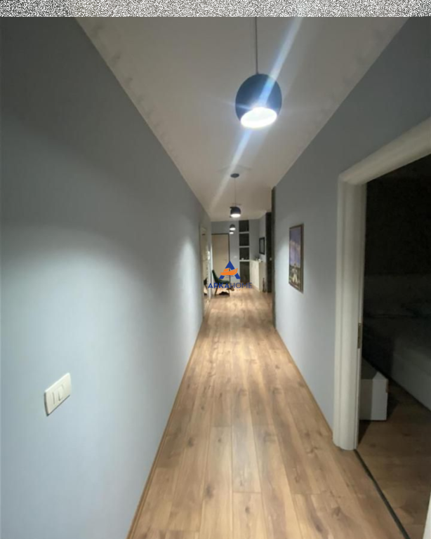 JEPET ME QERA APARTAMENT 2+1 "TE SYRI TV,UNAZA E RE" 700 EURO