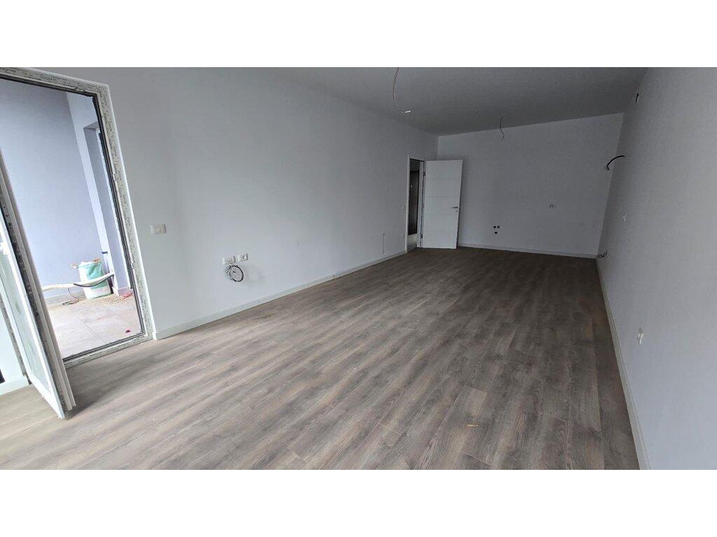 Vendesi Appartamento 1+1 presso Residenza Emerald 153.000 €