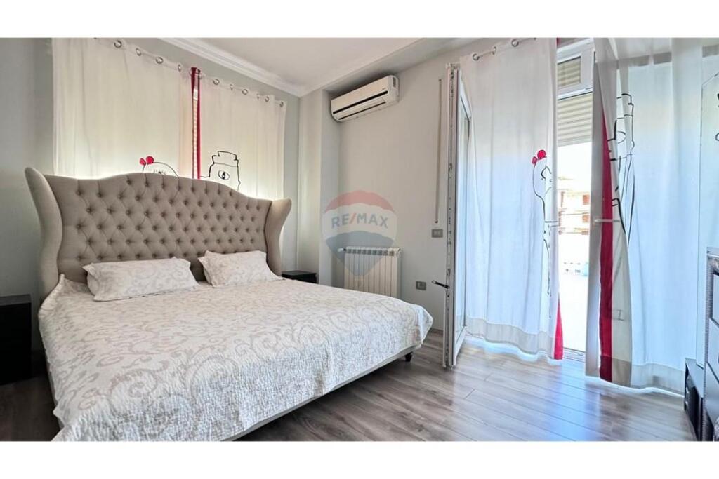 Apartament - Për Shitje - Rruga Sotir Caci, Tiranë