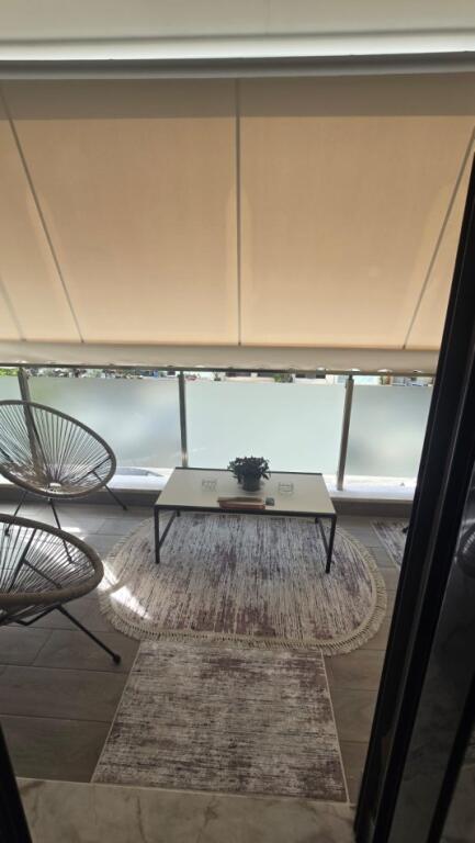 APARTAMENT ME QERA 2+1 ISH PARKU 800 EURO