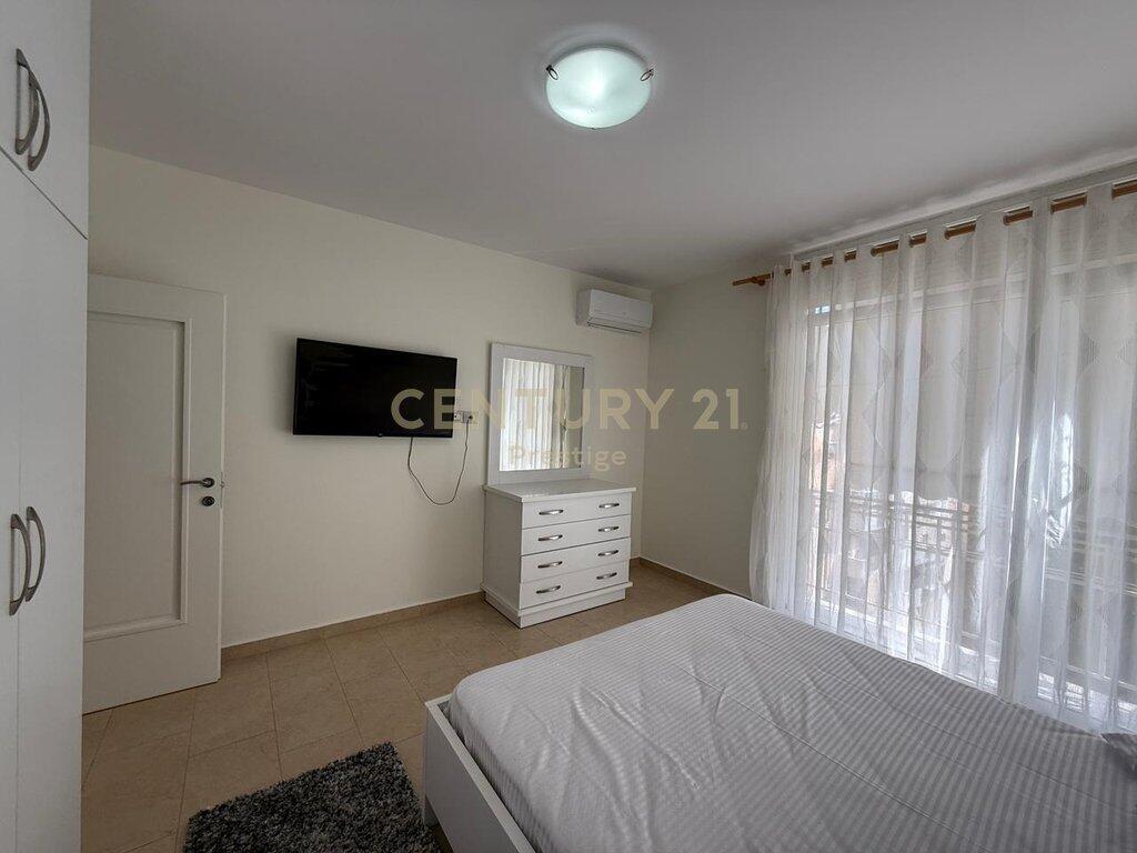 APARTAMENT 2+1 ME QIRA PRANE LION PARK, TIRANE!