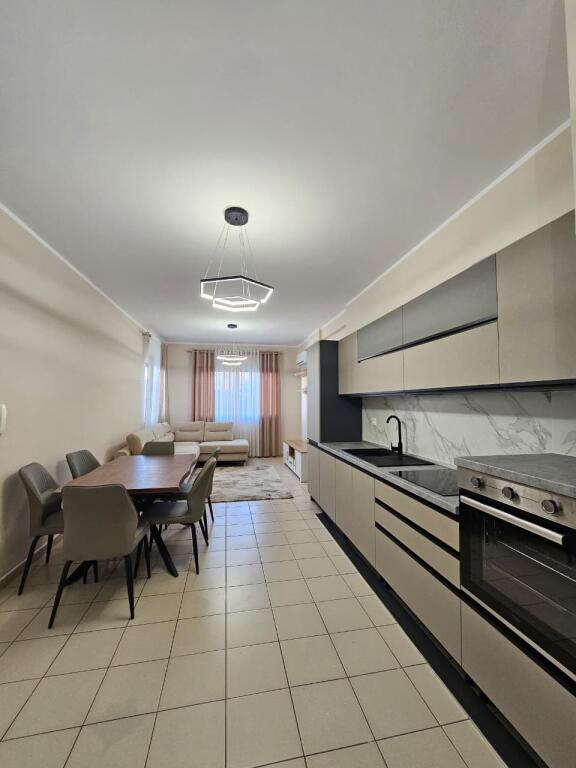 🏢 IN AFFITTO – 2+1+2, ASTIR (vicino a Villa L)