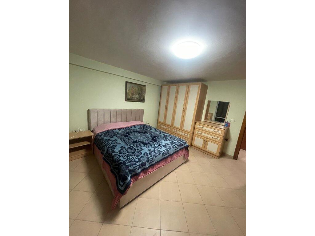 Affitto, Appartamento 2+1+2, Scuola Rossa, Tirana.