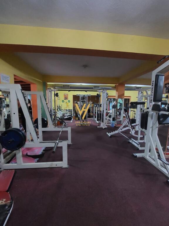 BUSINESS PREMISES 205 M2 FOR RENT IN ALI DEM 80,000 LEKE