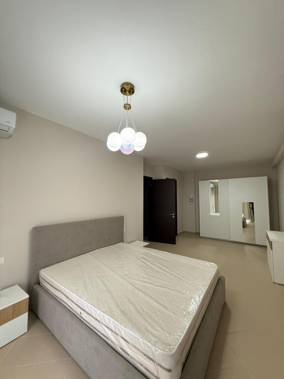 🏡 Apartament 2+1+2 me Ballkon për Qira – Kompleksi Magnet, 21 Dhjetori 💶 75.000 leke / muaj