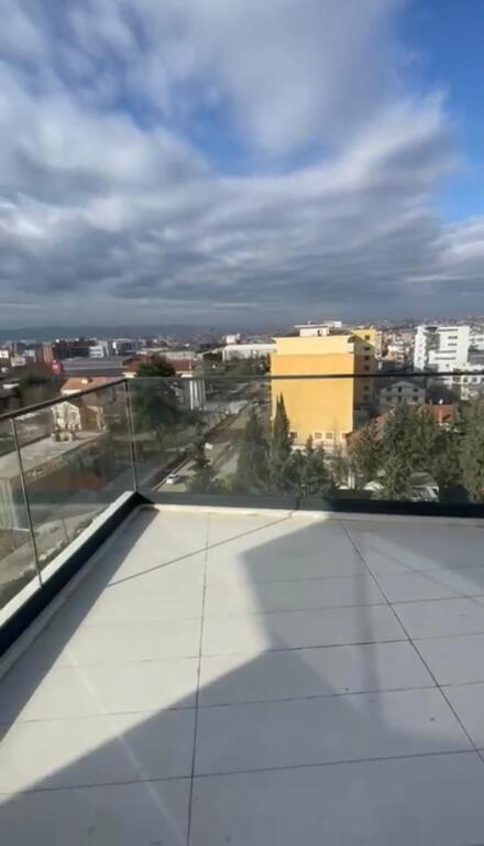 🏡 IN AFFITTO – APPARTAMENTO 2+1+2 – Kinostudio