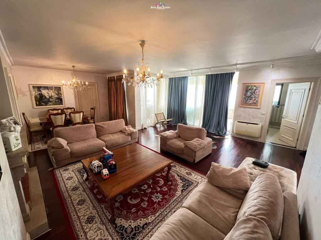 Penthouse Ne Shitje 3+1+2 Ne Qender (ID B130103) Tirane.