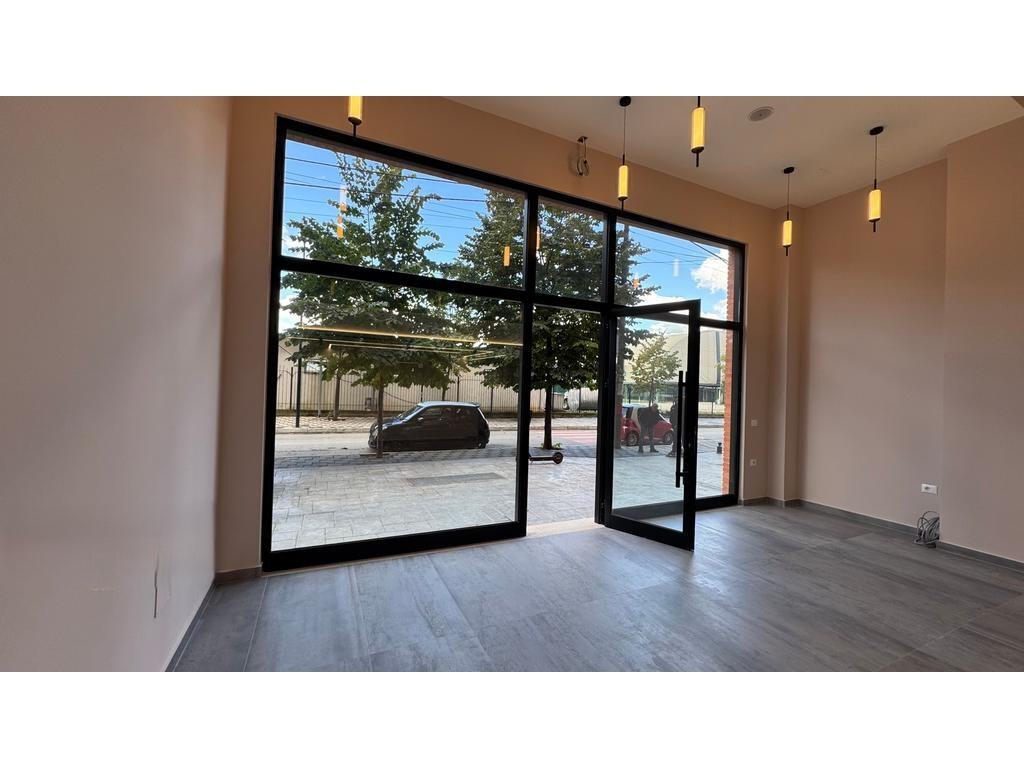 CORNER SHOP FOR RENT AT TIRANA GOLDEN PARK 3! 1,200 € /Month