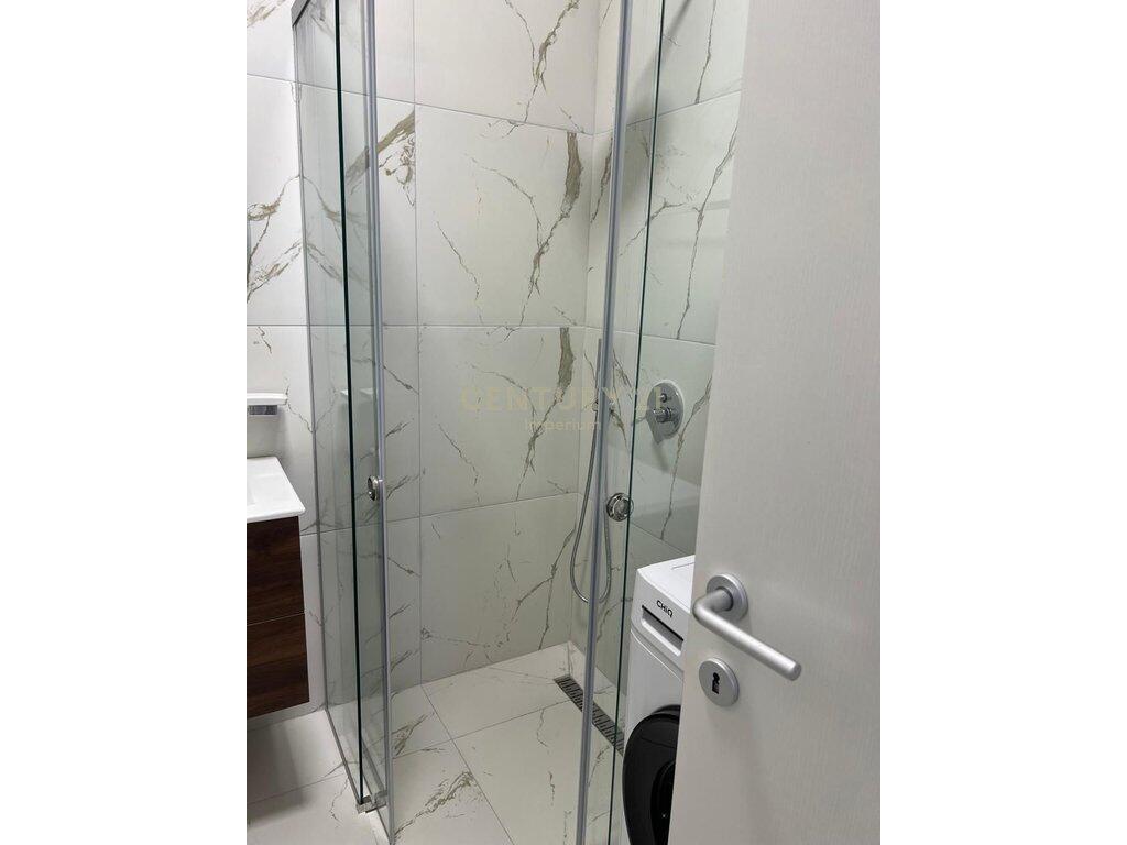 Apartament 1+1+post parkimi me qira në Rrugën Jordan Misja 750 € /Muaj