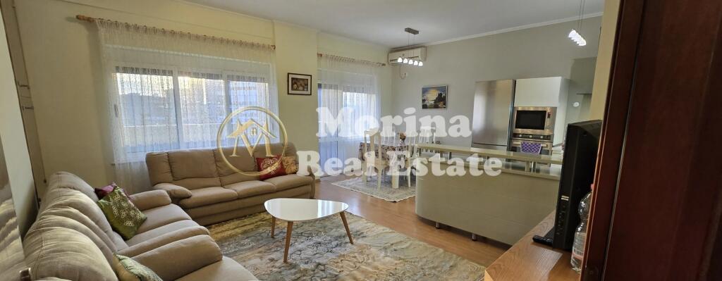 Affitto, Appartamento 2+1, a Pazari i Ri, 750 Euro/Mese