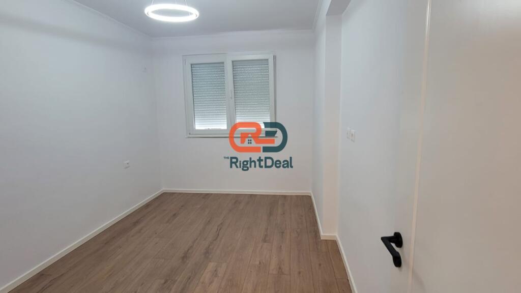 Ne Don Bosko, Shitet Apartament 1+1, Me Orientim Dhe Planimetri Perfekte!