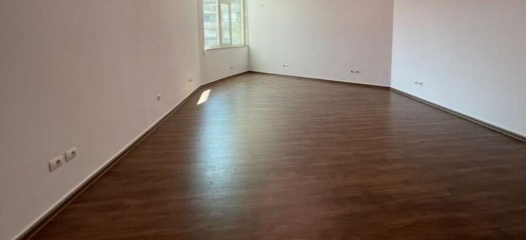 📌Locale Ufficio in Affitto – 1+1 nel Centro