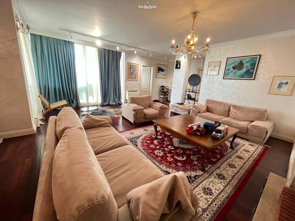 Penthouse Ne Shitje 3+1+2 Ne Qender (ID B130103) Tirane.