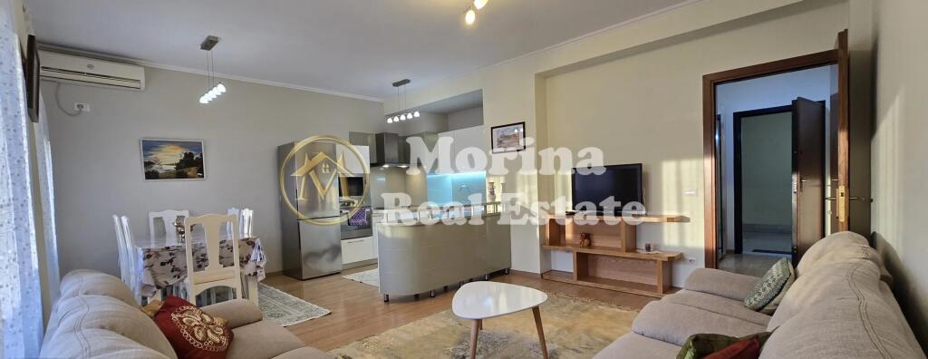 Affitto, Appartamento 2+1, a Pazari i Ri, 750 Euro/Mese
