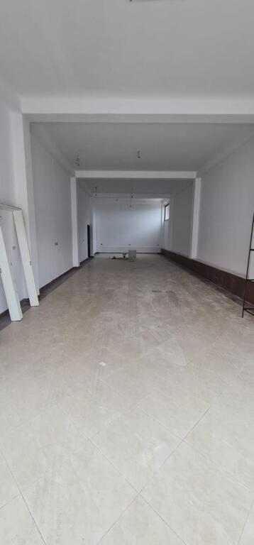 Business premises for rent