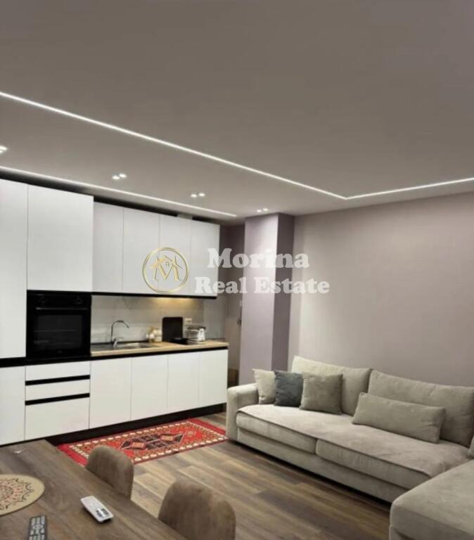 Affitto, Appartamento 1+1, Viale Zogu I, 800 Euro
